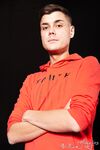 HELPING HAND (19.05.2022) - Eli Zoubek - WilliamHiggins, WH - Muscules