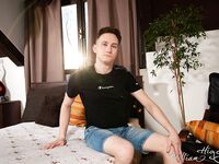 HELPING HAND (14.03.2022) - Marco Velvet - WilliamHiggins, WH - Muscules
