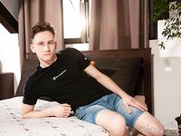 HELPING HAND (14.03.2022) - Marco Velvet - WilliamHiggins, WH - Muscules