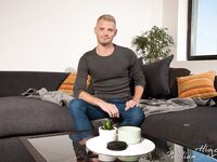HELPING HAND (28.11.2022) - Misha Molotov - WilliamHiggins, WH - Masturbation