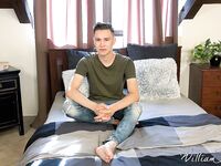 CHERRY BUSTING (17.08.2022) - Tomas, Taylor RAW - WilliamHiggins, WH - Solo