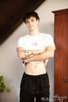 HELPING HAND (21.08) - Bertold Kuna - WilliamHiggins, WH - Masturbation