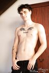 HELPING HAND (21.08) - Bertold Kuna - WilliamHiggins, WH - Masturbation