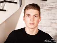 HELPING HAND (24.04) - Ondrej Seno - WilliamHiggins, WH - Orgy