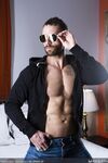 2020-01-21 The Layover Lay - Masqulin - Threesome