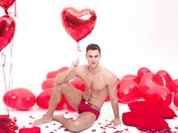 Alton Lewis Valentin - DiamondPicturesMen - Muscle