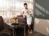 Antonio Valentini Capuccino - DiamondPicturesMen - Military