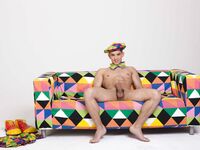 Antonio Valentini Clown - DiamondPicturesMen - Posing
