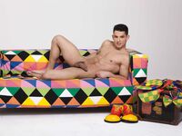 Antonio Valentini Clown - DiamondPicturesMen - Posing