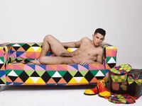 Antonio Valentini Clown - DiamondPicturesMen - Posing