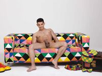 Antonio Valentini Clown - DiamondPicturesMen - Posing