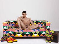 Antonio Valentini Clown - DiamondPicturesMen - Posing