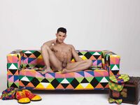 Antonio Valentini Clown - DiamondPicturesMen - Posing