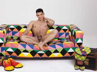 Antonio Valentini Clown - DiamondPicturesMen - Posing