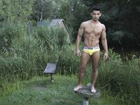 Antonio Valentini Ddx Outside - DiamondPicturesMen - Muscle