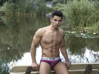Antonio Valentini Ddx Outside - DiamondPicturesMen - Muscle
