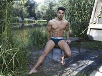 Antonio Valentini Ddx Outside - DiamondPicturesMen - Muscle