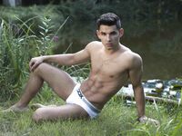 Antonio Valentini Ddx Outside - DiamondPicturesMen - Muscle