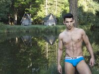 Antonio Valentini Ddx Outside - DiamondPicturesMen - Muscle