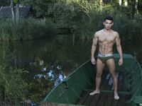 Antonio Valentini Ddx Outside - DiamondPicturesMen - Muscle