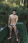 Antonio Valentini Ddx Outside - DiamondPicturesMen - Muscle