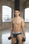 Antonio Valentini Gym - DiamondPicturesMen - Masturbation