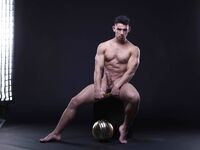 Antonio Valentini Handball - DiamondPicturesMen - Solo