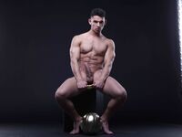 Antonio Valentini Handball - DiamondPicturesMen - Solo