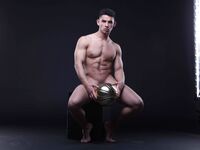 Antonio Valentini Handball - DiamondPicturesMen - Solo