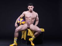 Antonio Valentini Handball - DiamondPicturesMen - Solo