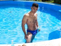 Antonio Valentini Tropical - DiamondPicturesMen - Posing