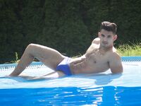 Antonio Valentini Tropical - DiamondPicturesMen - Posing