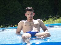 Antonio Valentini Tropical - DiamondPicturesMen - Posing