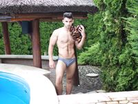 Antonio Valentini Tropical - DiamondPicturesMen - Posing