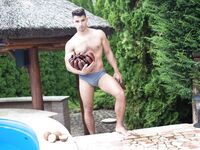 Antonio Valentini Tropical - DiamondPicturesMen - Posing