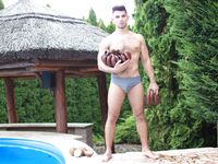Antonio Valentini Tropical - DiamondPicturesMen - Posing