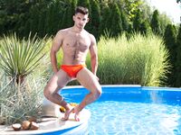 Antonio Valentini Tropical - DiamondPicturesMen - Posing
