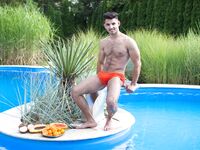 Antonio Valentini Tropical - DiamondPicturesMen - Posing