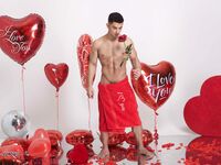 Antonio Valentini Valentin - DiamondPicturesMen - Oral