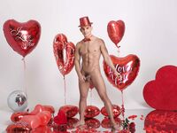 Antonio Valentini Valentin - DiamondPicturesMen - Oral