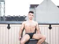 Antonio Valentini Worker - DiamondPicturesMen - Anal