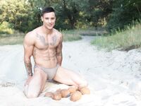 Ayo Cooper Danube2 - DiamondPicturesMen - DiamondPicturesMen