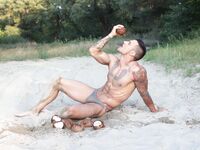 Ayo Cooper Danube2 - DiamondPicturesMen - DiamondPicturesMen