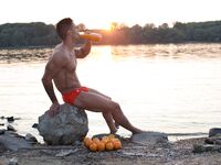 Ayo Cooper Danube2 - DiamondPicturesMen - DiamondPicturesMen
