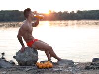 Ayo Cooper Danube2 - DiamondPicturesMen - DiamondPicturesMen