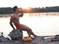 Ayo Cooper Danube2 - DiamondPicturesMen - DiamondPicturesMen
