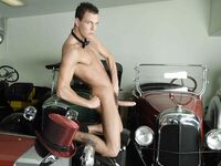 Evan Rochelle Cockfather - DiamondPicturesMen - Cumshots