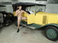 Helmut Muller Cockfather - DiamondPicturesMen - Cumshots