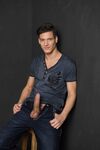 Jevon Burton Black Extra - DiamondPicturesMen - Oral