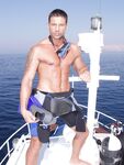 Julian Vincenzo Plungeda - DiamondPicturesMen - Solo